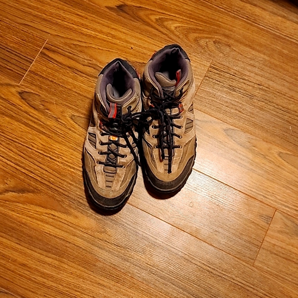 Size 10 Kodiak Huck Steel toe workboots